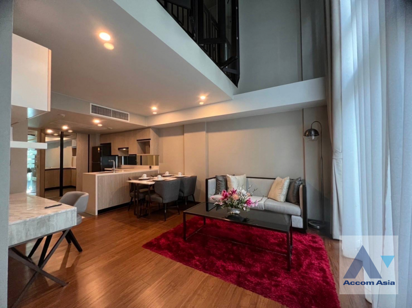 Duplex Condo |  Na Vara Residence Condominium  1 Bedroom for Sale & Rent BTS Chitlom in Ploenchit Bangkok