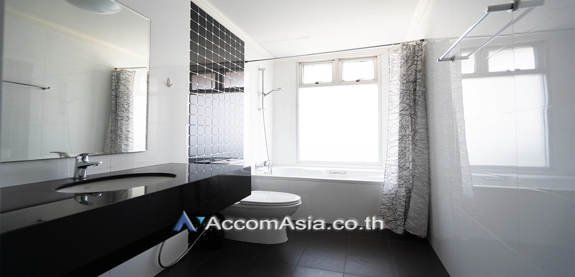 12  3 br Condominium for rent and sale in Sukhumvit ,Bangkok BTS Nana at Newton Tower AA23104