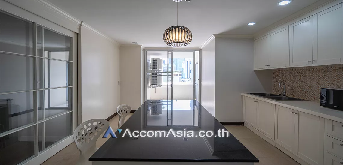 5  3 br Condominium For Rent in Sukhumvit ,Bangkok BTS Nana at Newton Tower AA23104