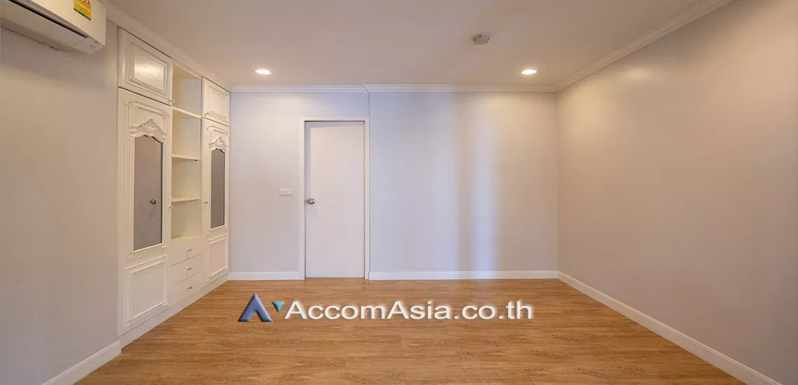 9  3 br Condominium For Rent in Sukhumvit ,Bangkok BTS Nana at Newton Tower AA23104