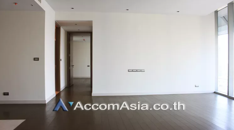 unit 2 Bedrooms  Condominium For Rent & Sale in Ploenchit, Bangkok  near BTS Ratchadamri (AA23118)