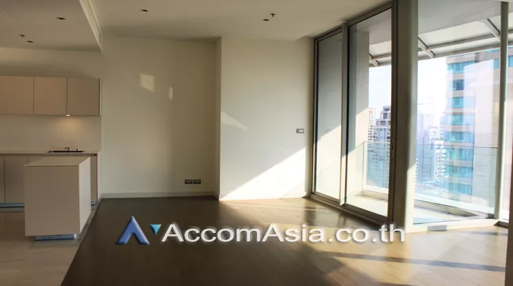  2 Bedrooms  Condominium For Rent & Sale in Ploenchit, Bangkok  near BTS Ratchadamri (AA23119)