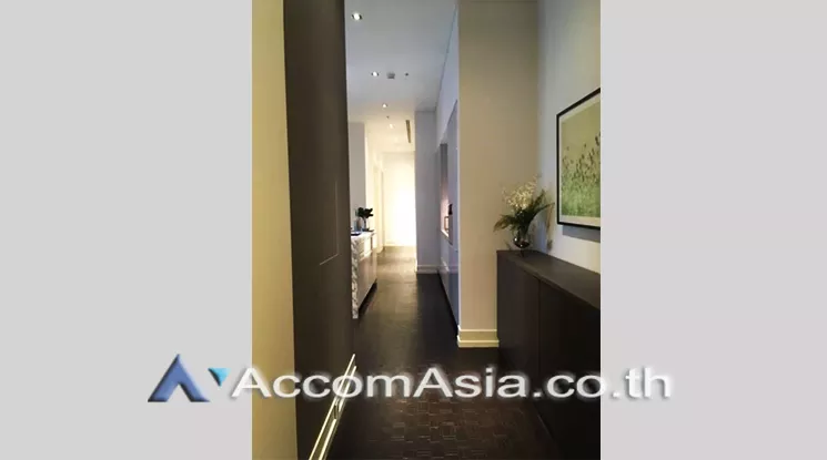 6  2 br Condominium For Sale in Silom ,Bangkok BTS Chong Nonsi at The Ritz Carlton Residences AA23126