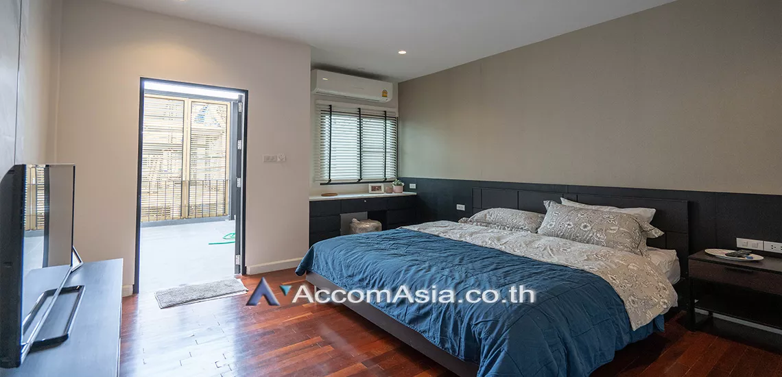7  2 br Townhouse For Rent in sukhumvit ,Bangkok BTS Thong Lo AA23160