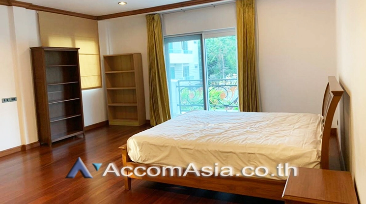 11  4 br House For Rent in Sukhumvit ,Bangkok BTS Phra khanong AA23169