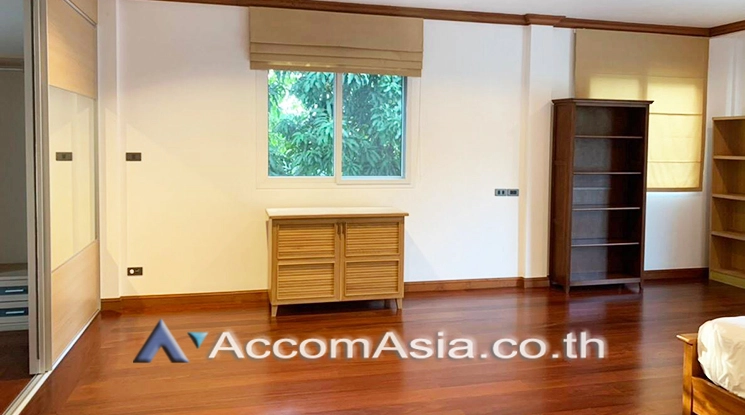 12  4 br House For Rent in Sukhumvit ,Bangkok BTS Phra khanong AA23169