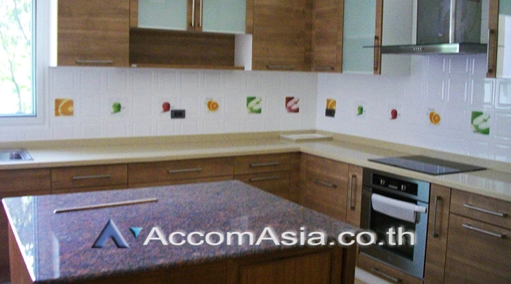 5  4 br House For Rent in Sukhumvit ,Bangkok BTS Phra khanong AA23169
