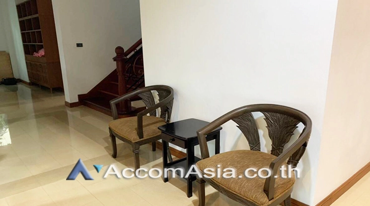 6  4 br House For Rent in Sukhumvit ,Bangkok BTS Phra khanong AA23169