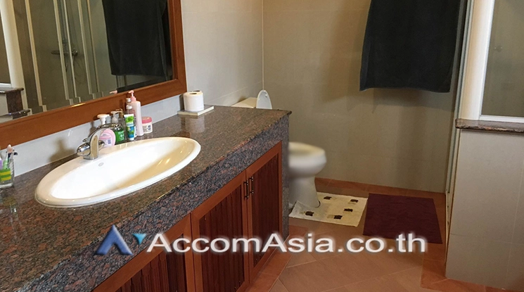 9  4 br House For Rent in Sukhumvit ,Bangkok BTS Phra khanong AA23169