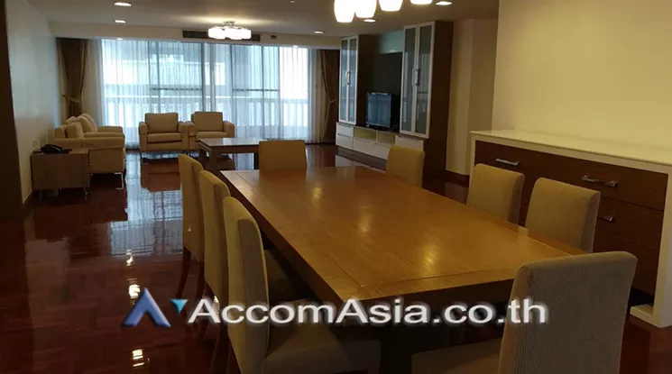  1  3 br Apartment For Rent in Sukhumvit ,Bangkok BTS Phrom Phong at Family Size Desirable AA23172
