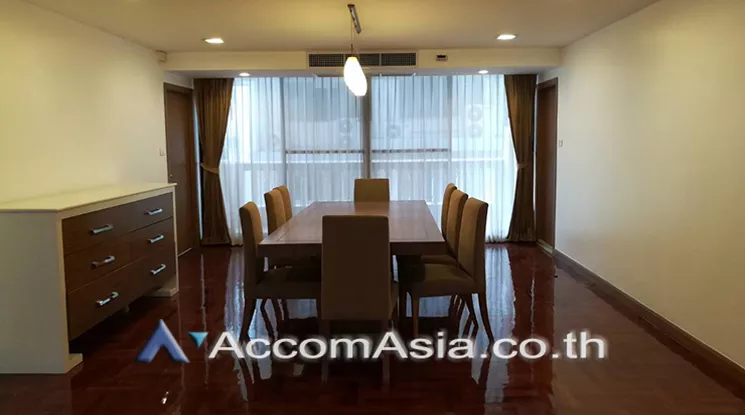 unit 3 Bedrooms  Apartment For Rent in Sukhumvit, Bangkok  near BTS Phrom Phong (AA23172)