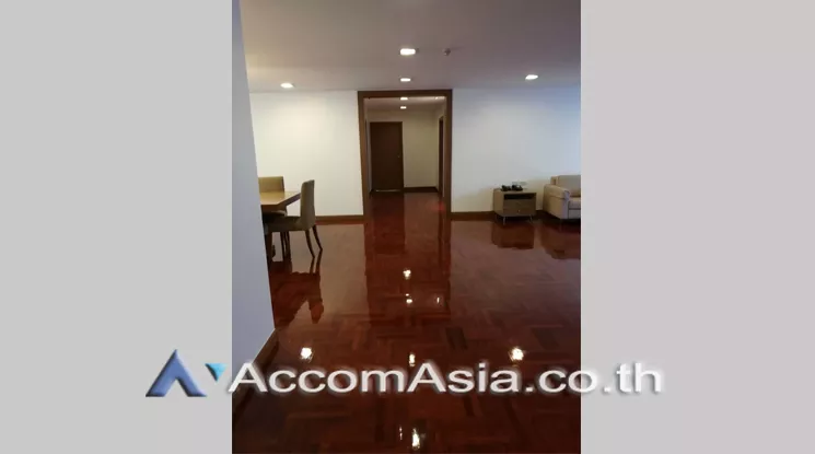 unit 3 Bedrooms  Apartment For Rent in Sukhumvit, Bangkok  near BTS Phrom Phong (AA23172)