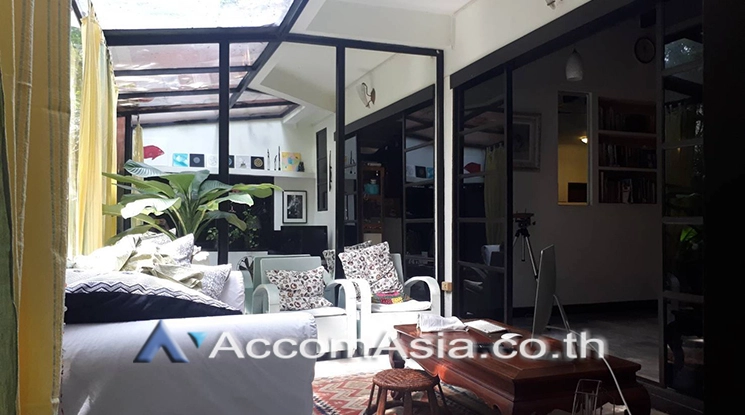  1  3 br House for rent and sale in Sukhumvit ,Bangkok BTS Phrom Phong AA23180