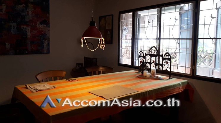 4  3 br House for rent and sale in Sukhumvit ,Bangkok BTS Phrom Phong AA23180