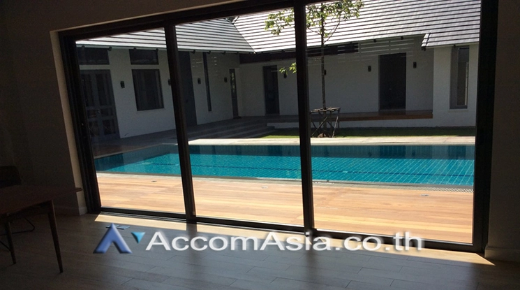 5  4 br House for rent and sale in pattanakarn ,Bangkok BTS On Nut AA23184