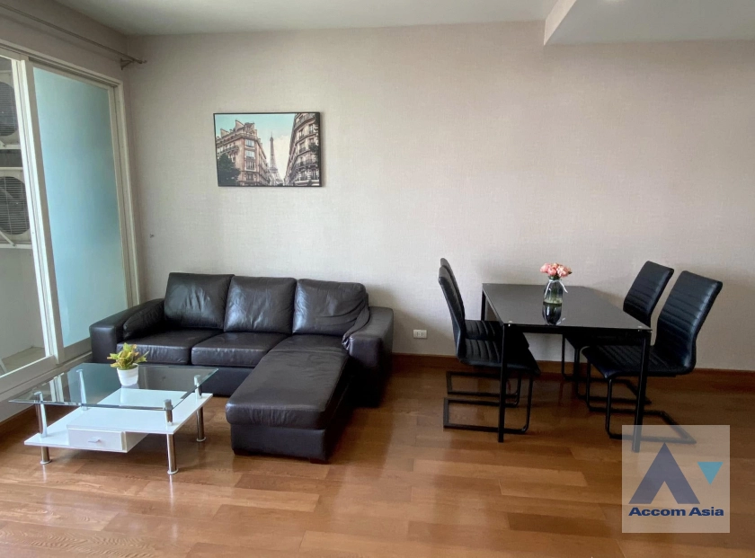 unit 1 Bedroom  Condominium For Rent & Sale in Ploenchit, Bangkok  near BTS Chitlom (AA23189)