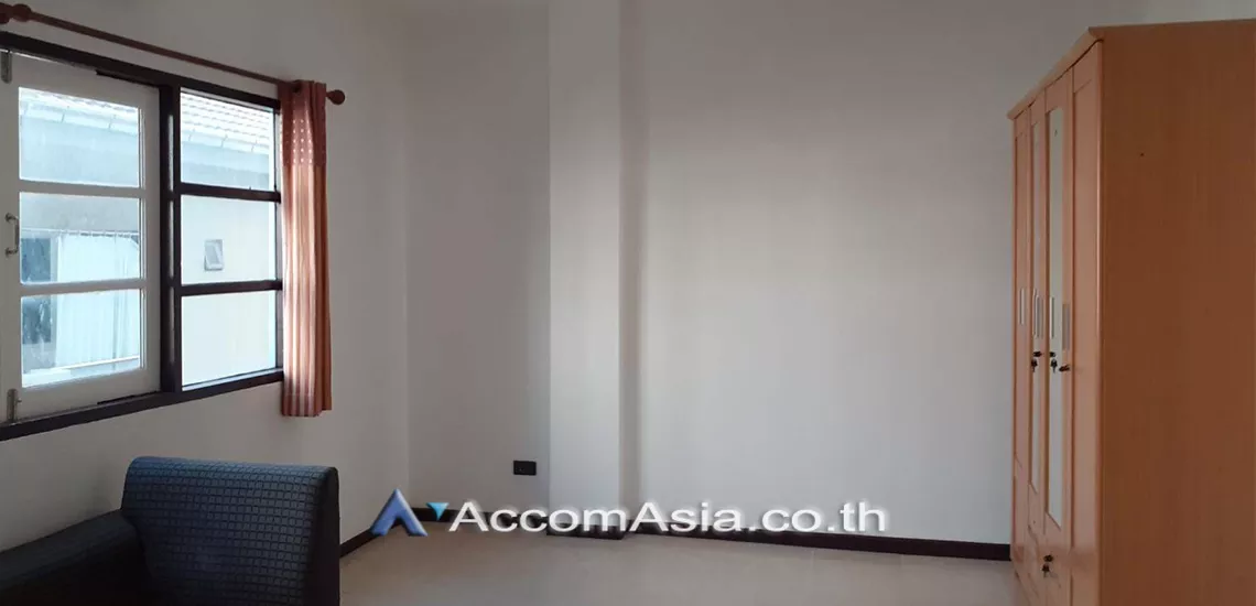 6  4 br Townhouse For Rent in Sukhumvit ,Bangkok BTS Thong Lo at Classic House in Compound AA23192
