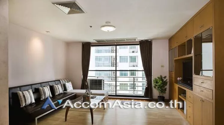  1 Bedroom  Condominium For Rent in Ploenchit, Bangkok  near BTS Ratchadamri (AA23224)