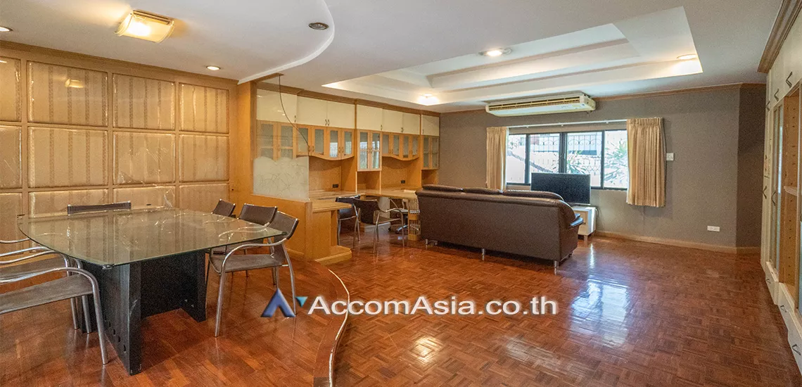 7  5 br Townhouse For Rent in Sukhumvit ,Bangkok BTS Thong Lo at Classic House in Compound AA23230