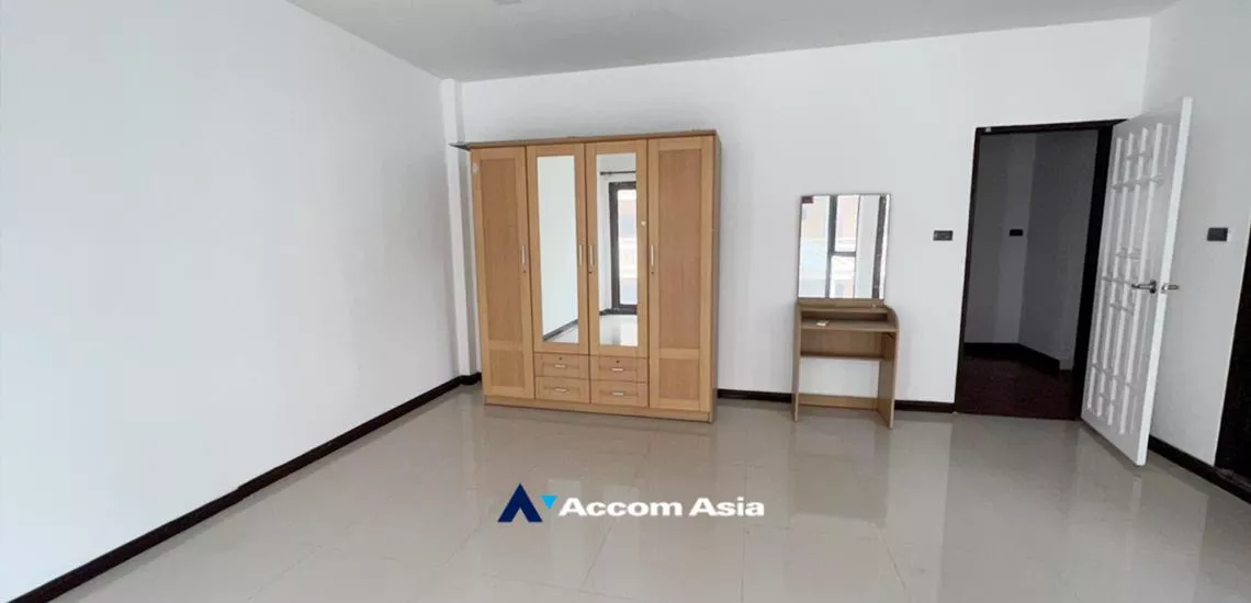 6  5 br Townhouse For Rent in Sukhumvit ,Bangkok BTS Thong Lo at Thonglo Classic Home AA23233