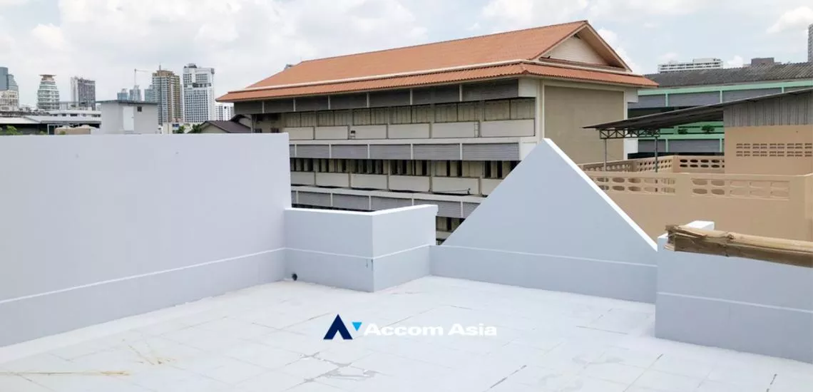 15  5 br Townhouse For Rent in Sukhumvit ,Bangkok BTS Thong Lo at Thonglo Classic Home AA23233
