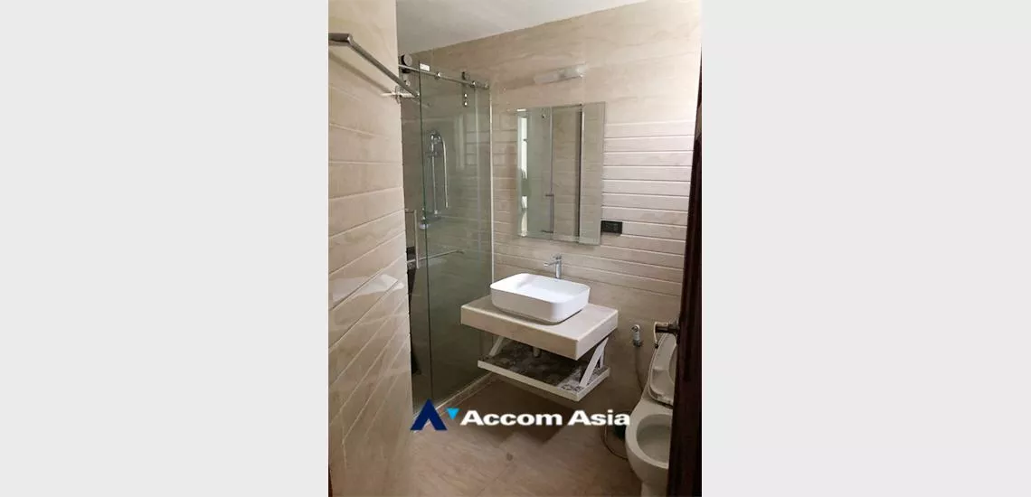13  5 br Townhouse For Rent in Sukhumvit ,Bangkok BTS Thong Lo at Thonglo Classic Home AA23233