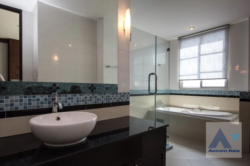 10  3 br Condominium For Rent in Sukhumvit ,Bangkok BTS Asok - MRT Sukhumvit at CitiSmart Sukhumvit 18 AA23245