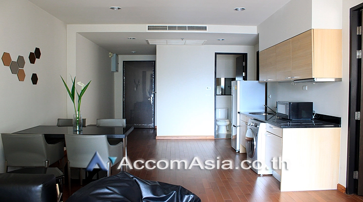 unitCorner Unit |  2 Bedrooms  Condominium For Rent & Sale in Ploenchit, Bangkok  near BTS Chitlom (AA23259)