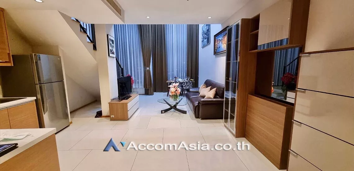 Double High Ceiling, Duplex Condo |  1 Bedroom  Condominium For Rent in Sukhumvit, Bangkok  near BTS Phrom Phong (AA23287)
