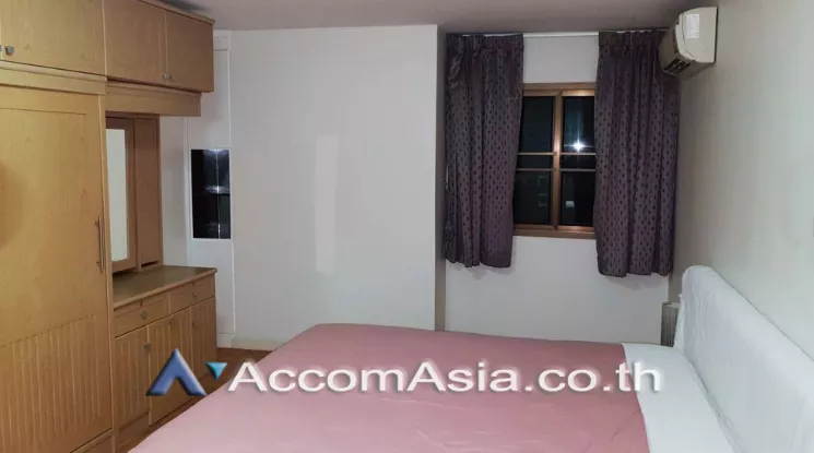 unit 3 Bedrooms  Condominium For Rent in Sukhumvit, Bangkok  near BTS Thong Lo (AA23288)