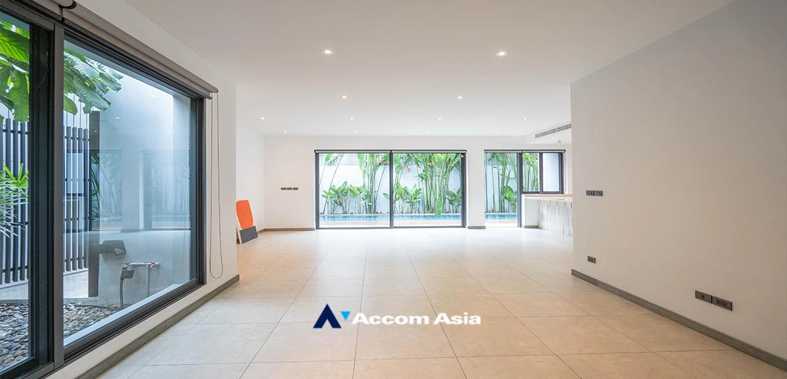 unitFully Furnished, Private Swimming Pool |  4 Bedrooms  House For Rent & Sale in Sukhumvit, Bangkok  near BTS Phrom Phong (AA23289)