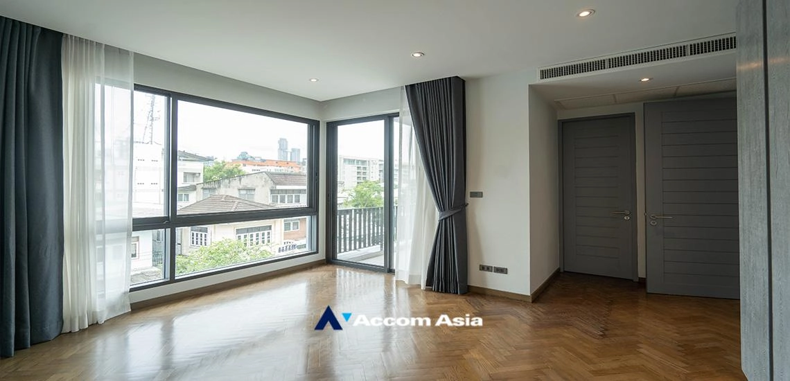 12  4 br House for rent and sale in Sukhumvit ,Bangkok BTS Phrom Phong AA23289