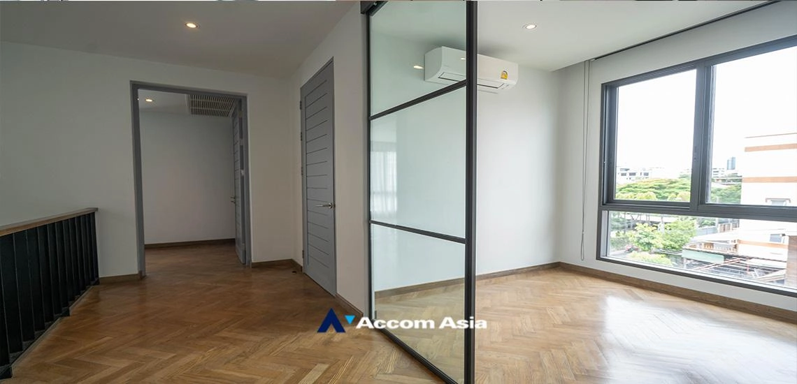 13  4 br House for rent and sale in Sukhumvit ,Bangkok BTS Phrom Phong AA23289