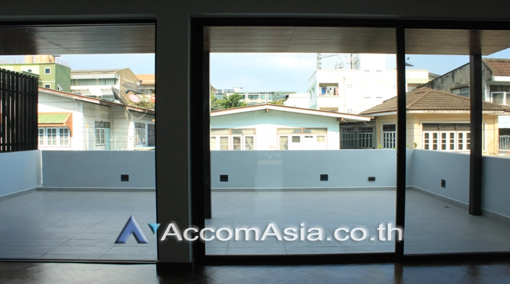 5  4 br House for rent and sale in Sukhumvit ,Bangkok BTS Phrom Phong AA23292