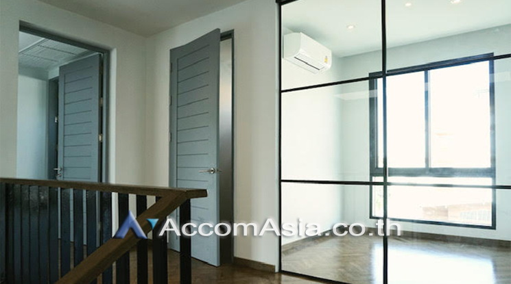 8  4 br House For Rent in sukhumvit ,Bangkok BTS Phrom Phong AA23292