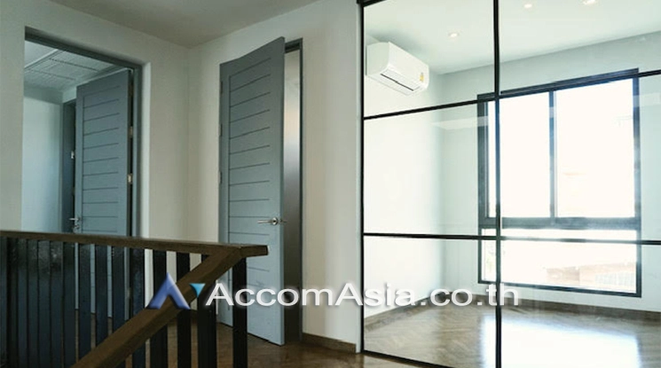 8  4 br House for rent and sale in Sukhumvit ,Bangkok BTS Phrom Phong AA23292