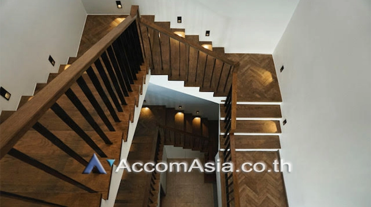 9  4 br House for rent and sale in Sukhumvit ,Bangkok BTS Phrom Phong AA23292