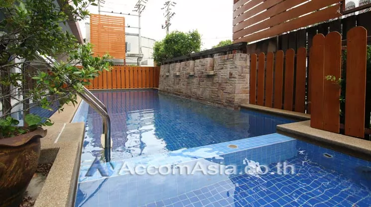 The Niche Sukhumvit 49 Condominium  1 Bedroom for Sale BTS Phrom Phong in Sukhumvit Bangkok