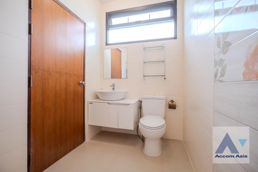 27  4 br House For Rent in Sukhumvit ,Bangkok BTS Ekkamai AA23297