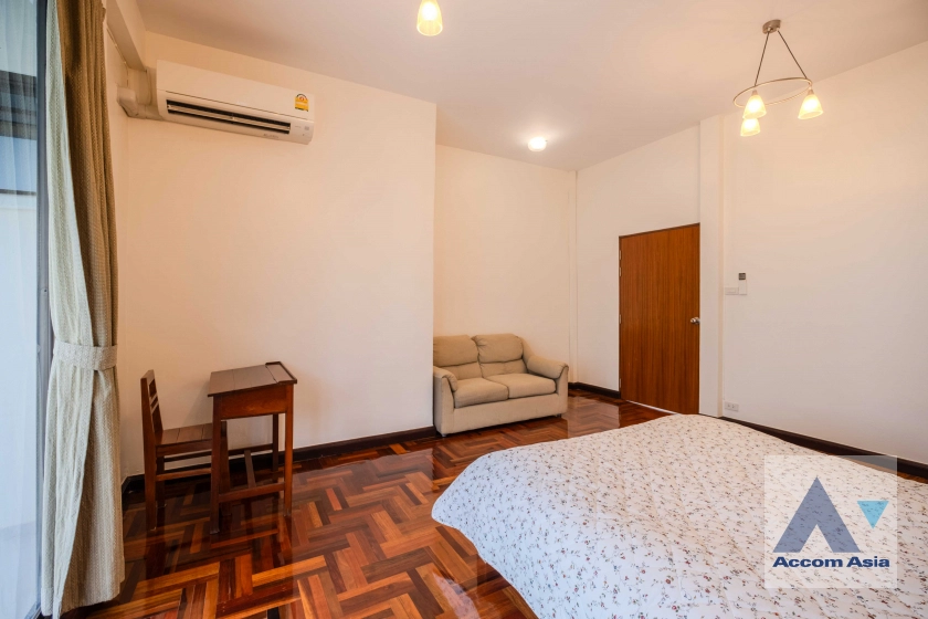 29  4 br House For Rent in Sukhumvit ,Bangkok BTS Ekkamai AA23297