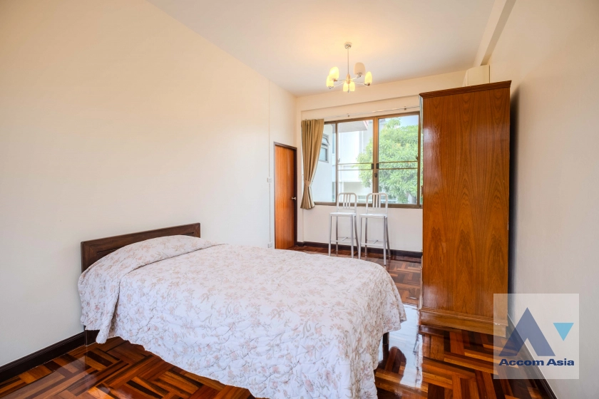 31  4 br House For Rent in Sukhumvit ,Bangkok BTS Ekkamai AA23297