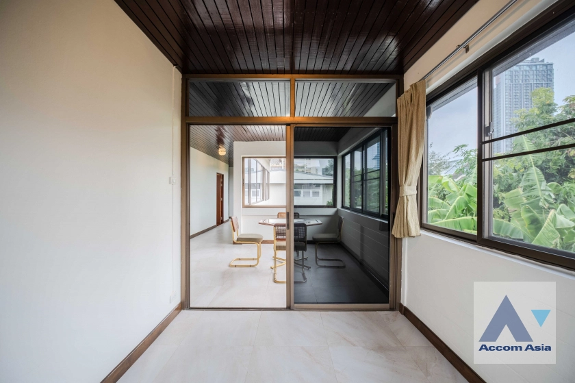 19  4 br House For Rent in Sukhumvit ,Bangkok BTS Ekkamai AA23297