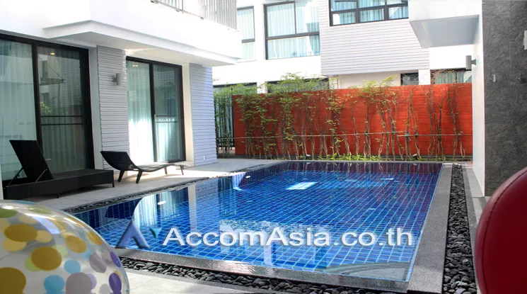 Private Swimming Pool, Pet friendly |  6 Bedrooms  House For Rent in Sukhumvit, Bangkok  near BTS Phrom Phong (AA23298)