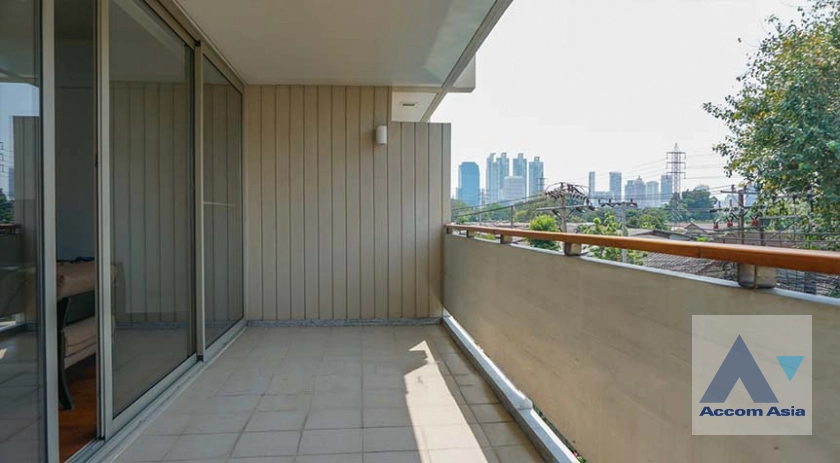 unit 3 Bedrooms  Apartment For Rent in Ploenchit, Bangkok  near BTS Ploenchit - MRT Lumphini (AA23305)