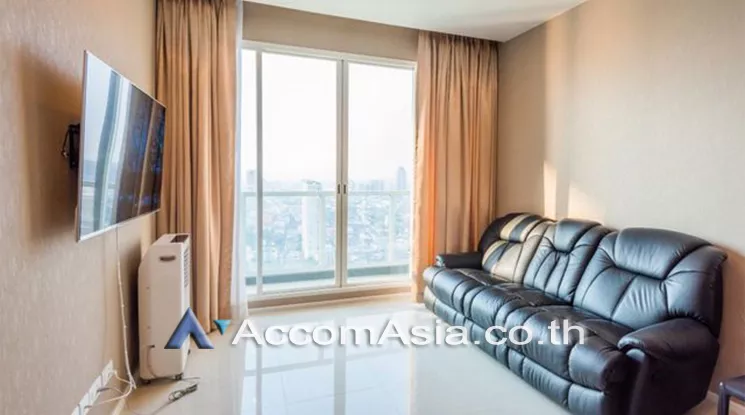  2 Bedrooms  Condominium For Rent in Charoenkrung, Bangkok  near BTS Saphan Taksin (AA23312)