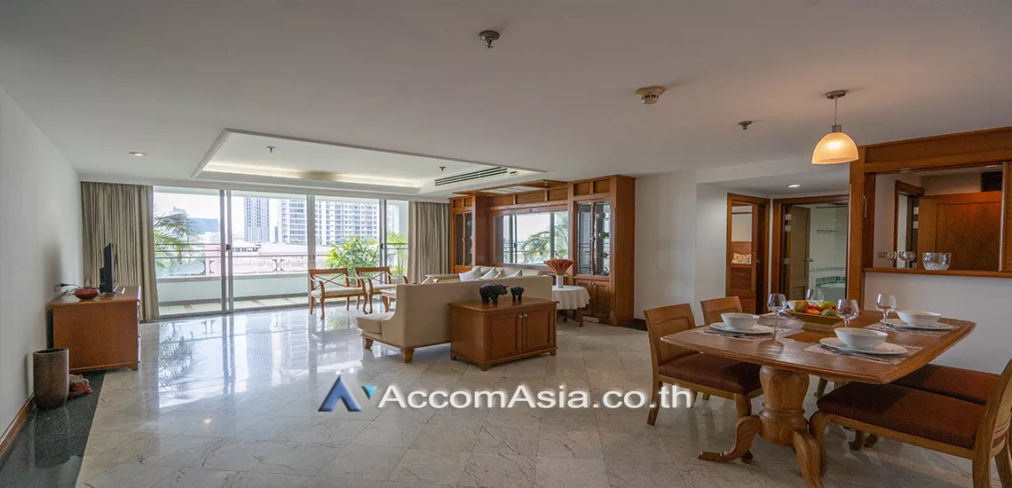  2 Bedrooms  Apartment For Rent in Sathorn, Bangkok  near BTS Chong Nonsi (2017303)