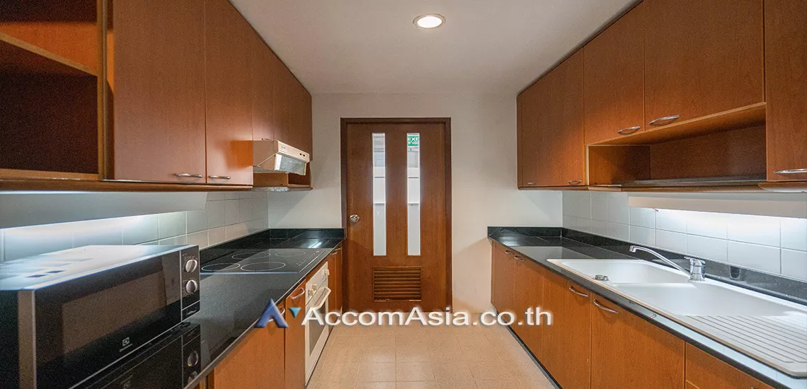 6  2 br Apartment For Rent in Sathorn ,Bangkok BTS Chong Nonsi at Thai Colonial Style 2017303