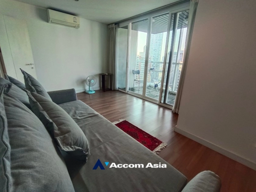 32  2 br Condominium For Rent in Ploenchit ,Bangkok BTS Chitlom at Urbana Langsuan AA23326