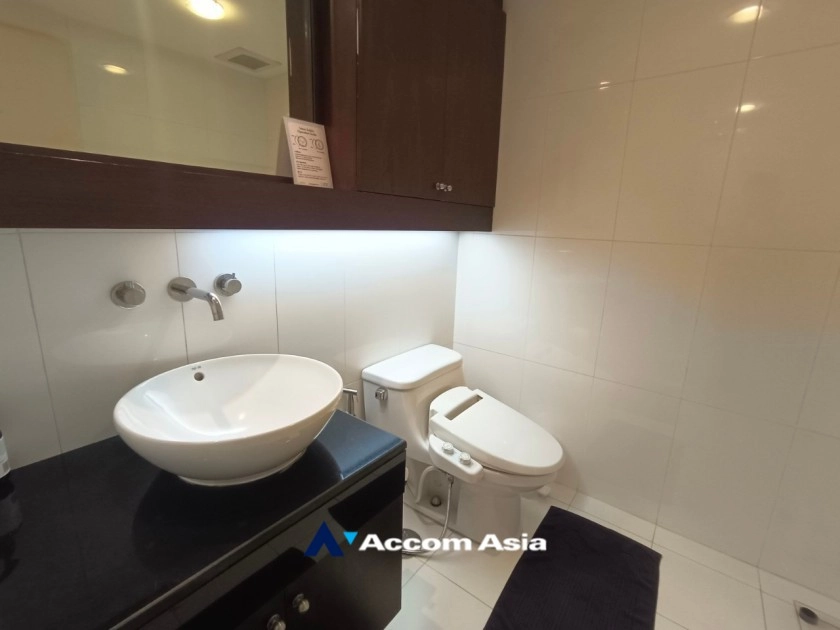 35  2 br Condominium For Rent in Ploenchit ,Bangkok BTS Chitlom at Urbana Langsuan AA23326