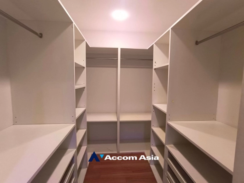 25  2 br Condominium For Rent in Ploenchit ,Bangkok BTS Chitlom at Urbana Langsuan AA23326